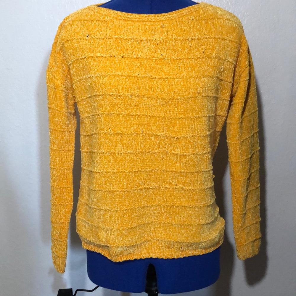 From Germany. Vibrant cardigan! Lux fabric feel 💛